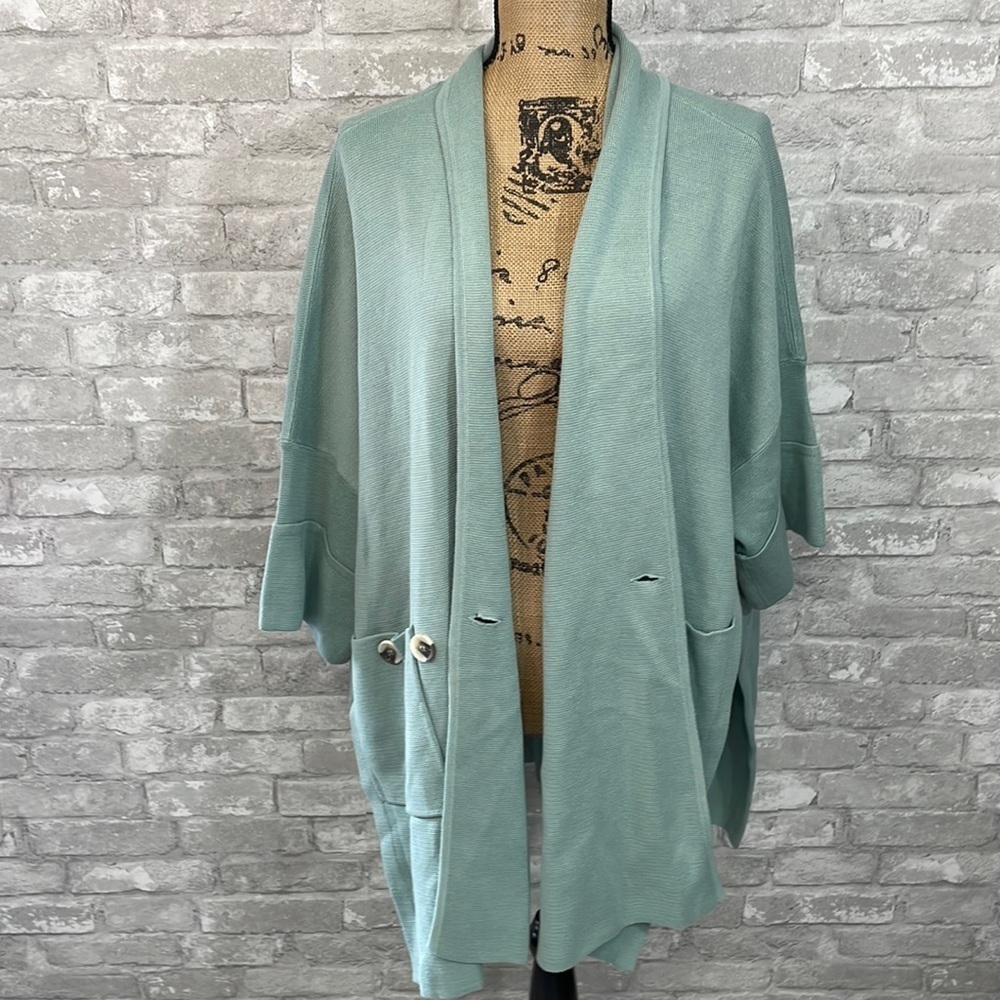 MarlaWynne Wool Blend Knit Drama
Kimono Sweater